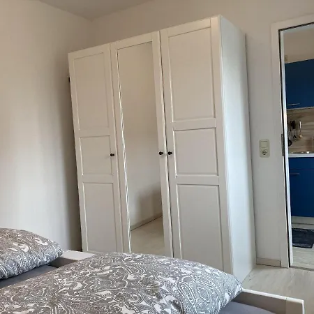 Jacobihof - Muschelsucher *